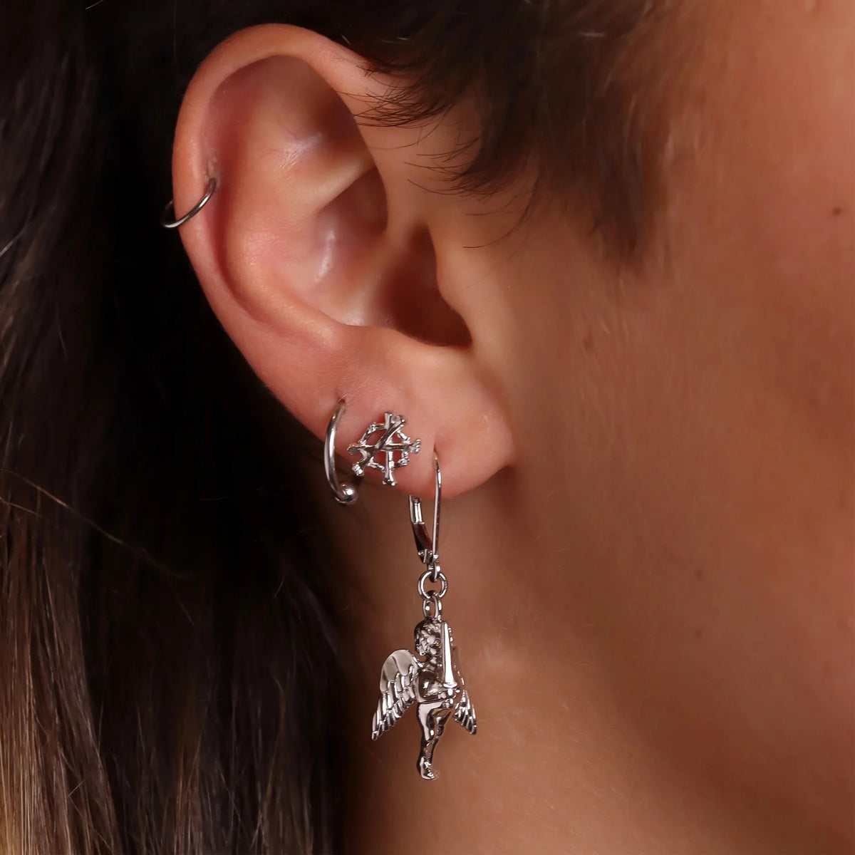 ANARCHY BONE EARRING