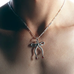 EVE'S PENDANT