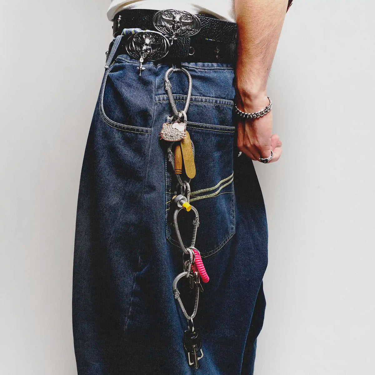 OUROBOROS CARABINER
