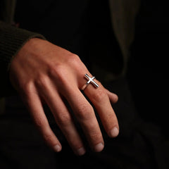 CROSS RING