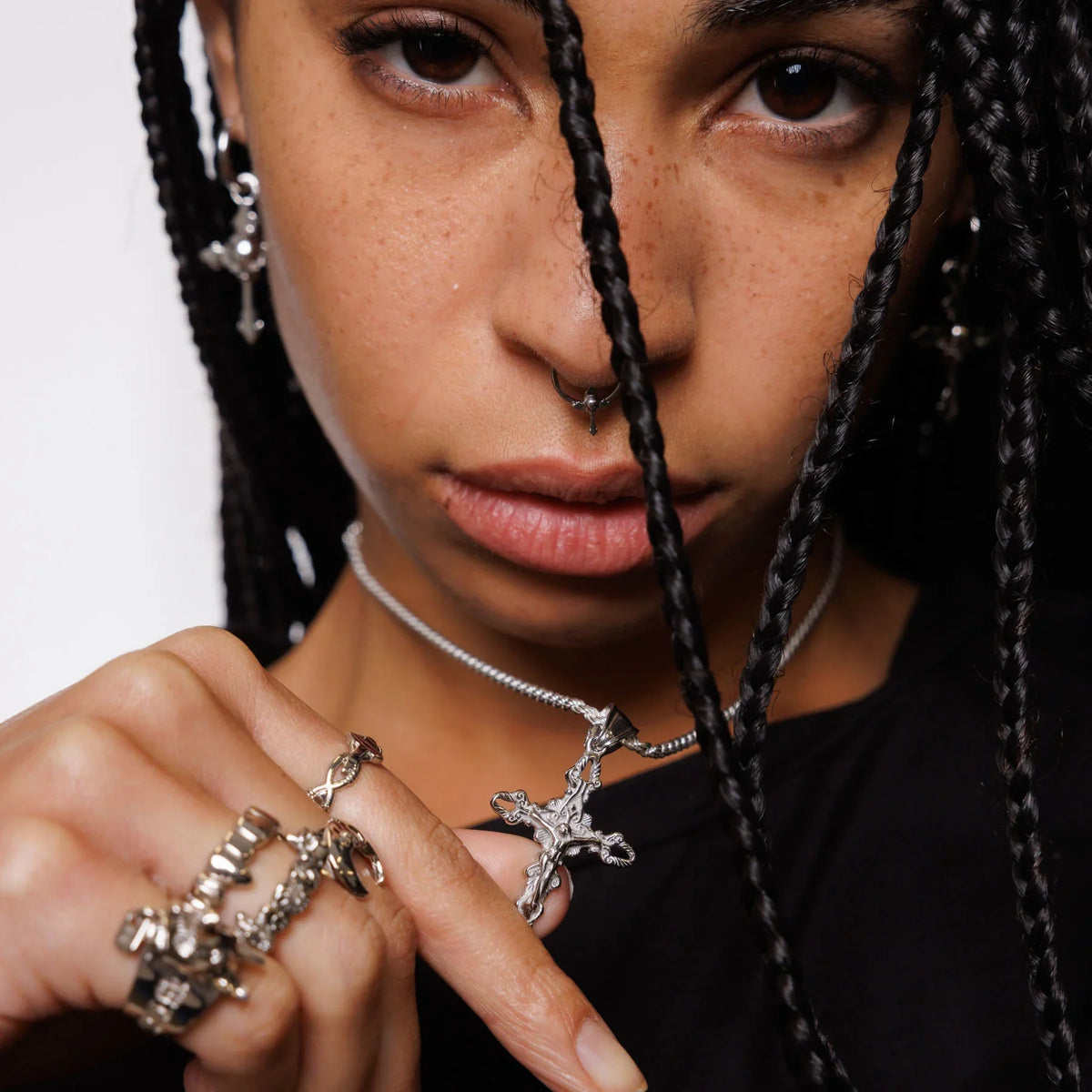 CRUCIFIX CROSS PENDANT