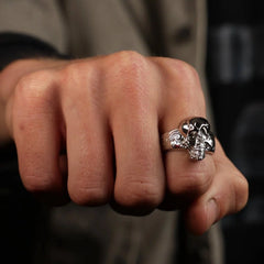 HALLUCINOGENIC RING