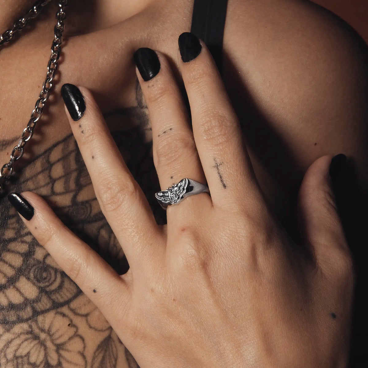 MOTH RING