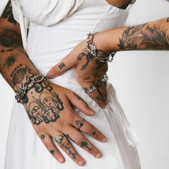 MOTH RING