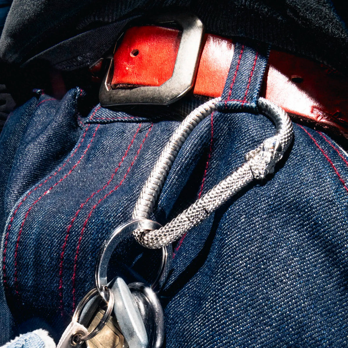 OUROBOROS CARABINER