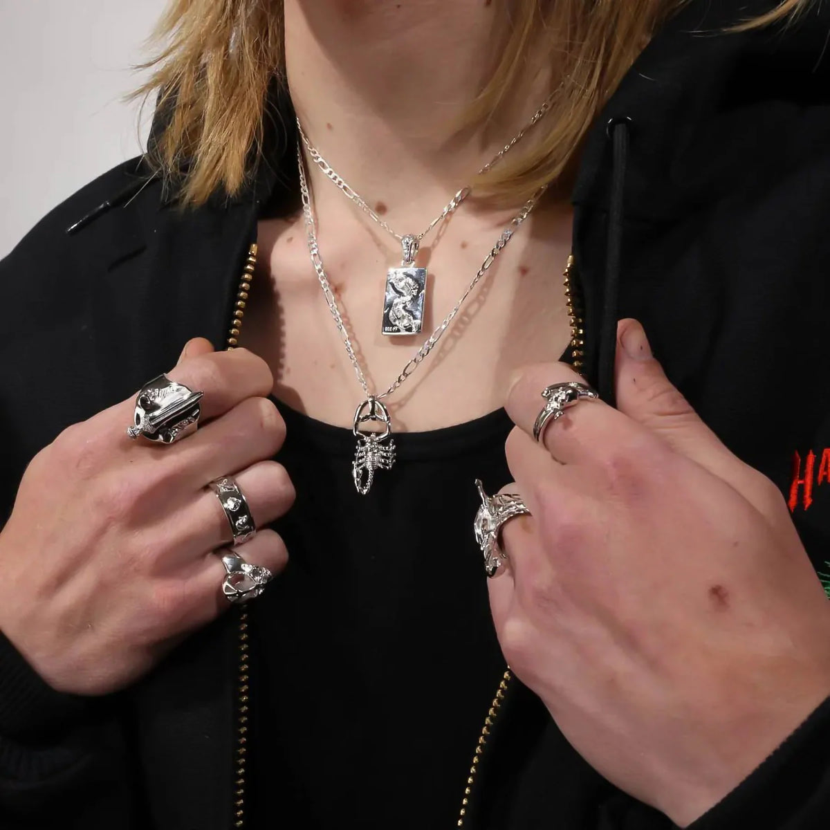 RISING SCORPIO PENDANT