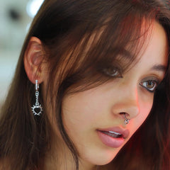 SPIKE HEART EARRING